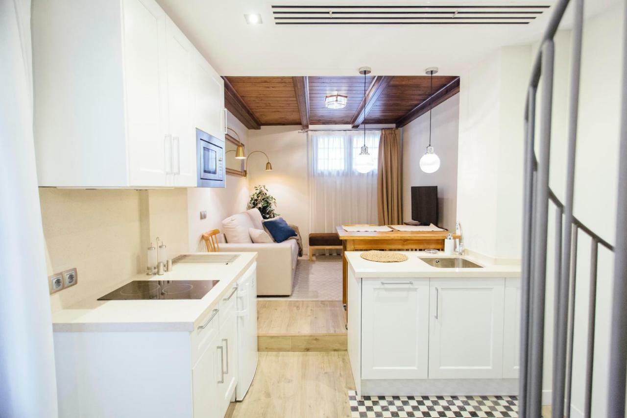 O&L Byron Suites Seville
