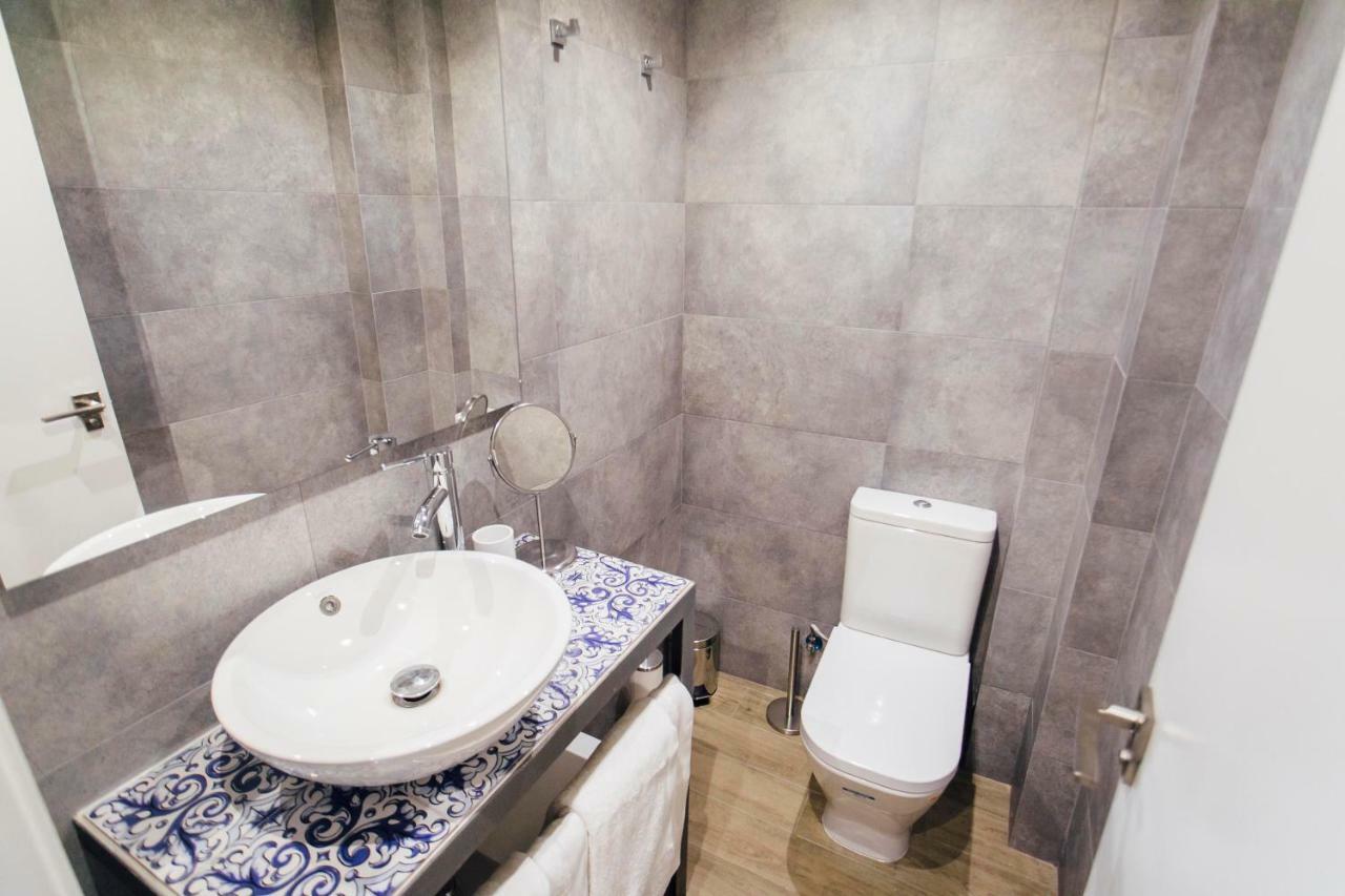O&L Byron Suites * Sevilla